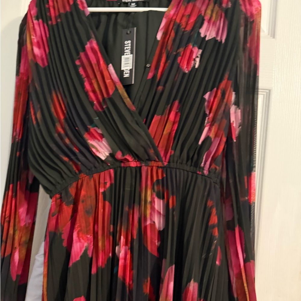 Steve Madden Floral Midi Dress in Red and Pink